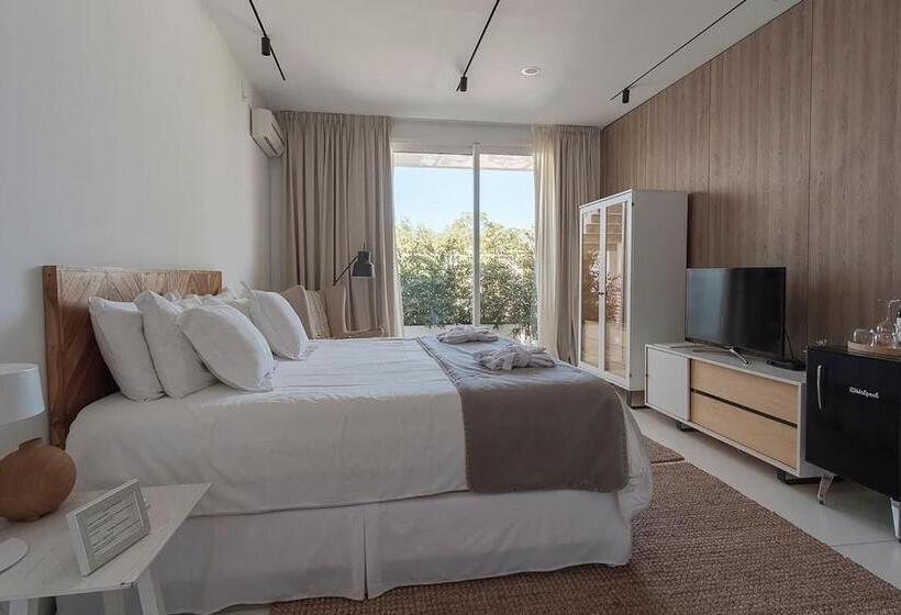 سوییت اجرایی, Charco