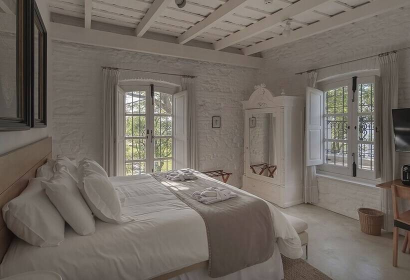 سوئیت پریمیوم, Charco