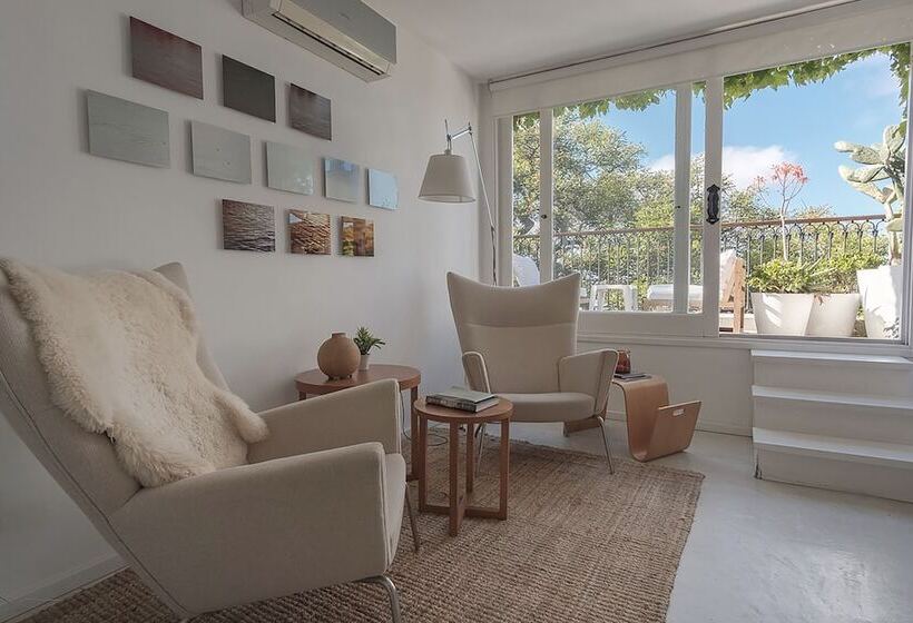 سوئیت پریمیوم, Charco