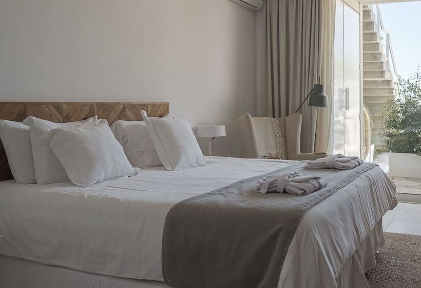 سوییت اجرایی, Charco