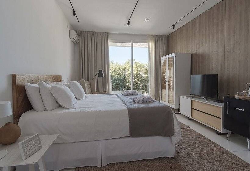 سوییت اجرایی, Charco