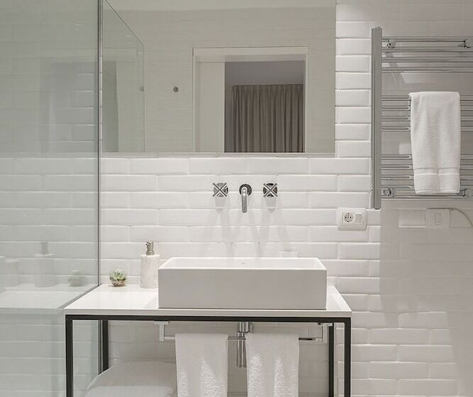 سوییت اجرایی, Charco