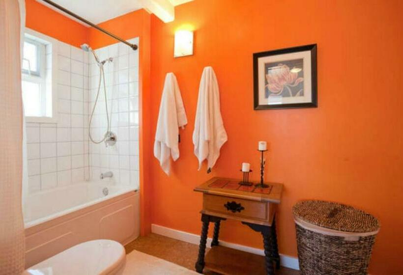 スタンダードルーム, A Float Home B&b In Fisherman’s Wharf