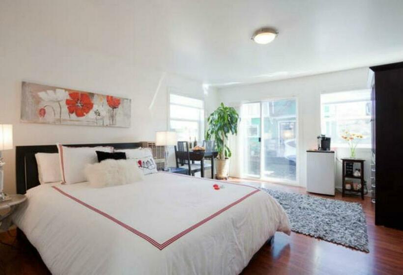اتاق استاندارد, A Float Home B&b In Fisherman’s Wharf
