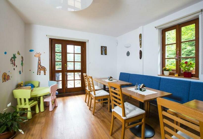 スタンダードルーム, Hotýlek Pod Smrkem