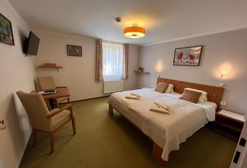 スタンダードルーム, Hotýlek Pod Smrkem