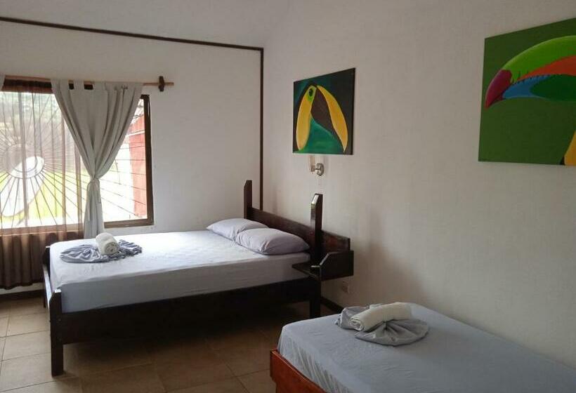 חדר סטנדרט לשלושה, La Casona De Tortuguero