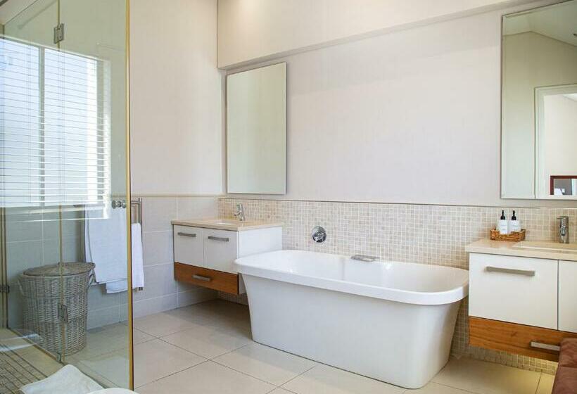 침실 2개 아파트, Marine Square Luxury Suites