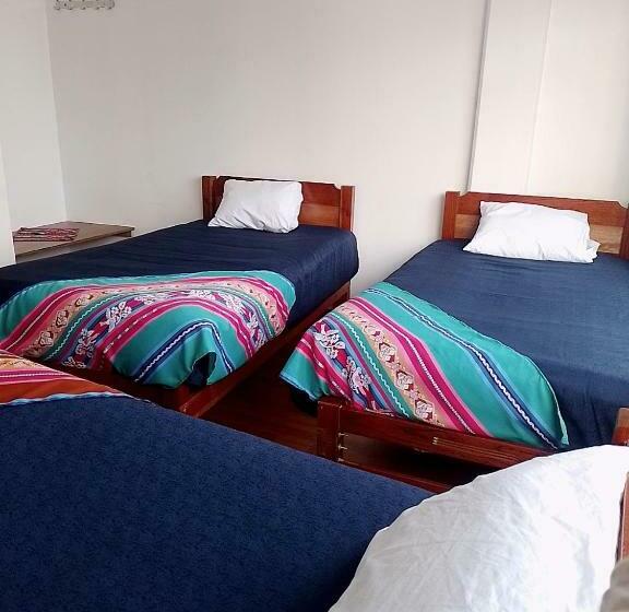 スタンダードトリプルルーム, Presidente Inn   Hostel