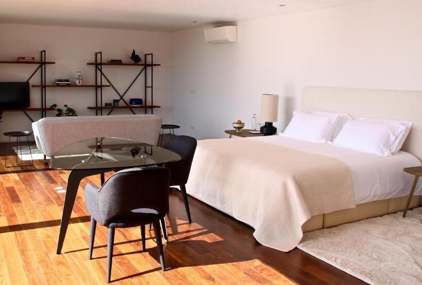 سوئیت با چشمانداز, Quinta Tagus