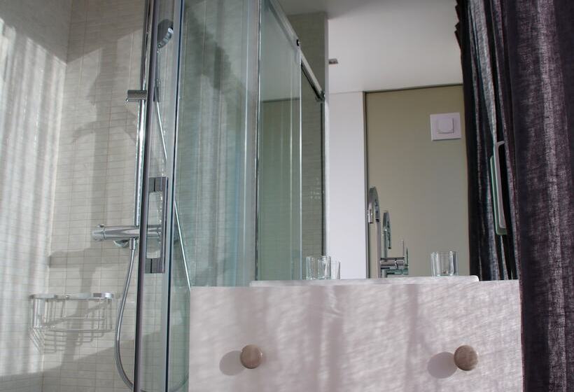 اتاق استاندارد با بالکن و چشمانداز دریا, Quinta Tagus