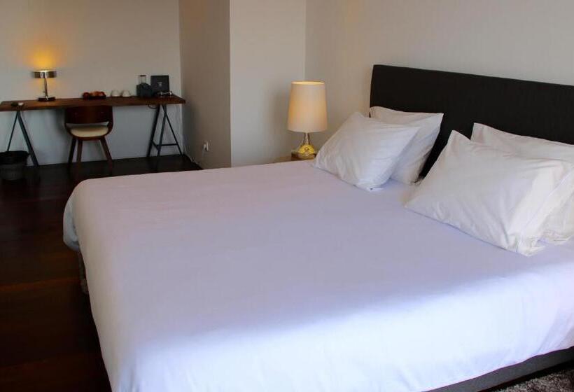 اتاق استاندارد با چشمانداز رودخانه, Quinta Tagus