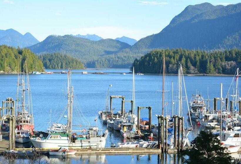 غرفة قياسية مطلّة علي البحر مزوَّدة بشُرفة, Tofino Motel Harborview