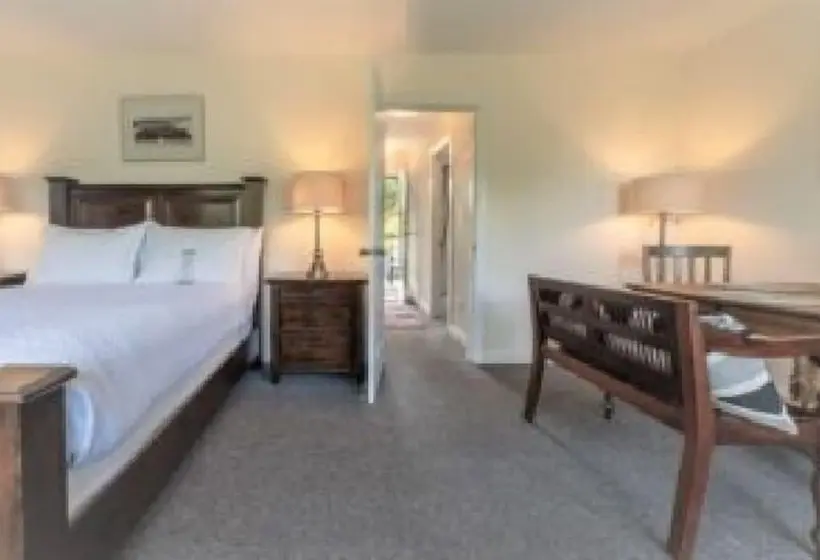 景色の見えるスイートルーム, Tofino Motel Harborview