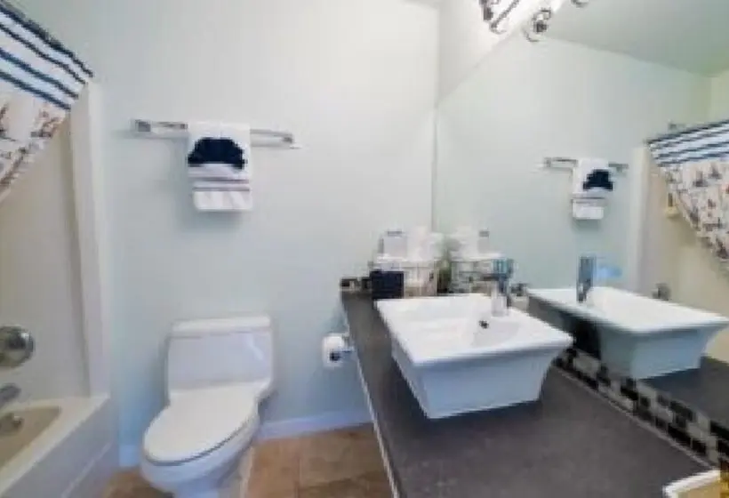 身障者適用スタンダードルーム, Tofino Motel Harborview