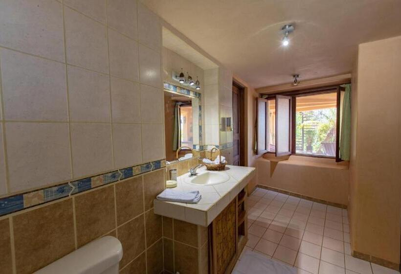 ガーデンビュースタンダードルーム, Villa Mango B&b