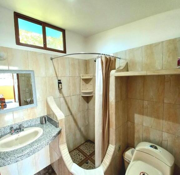 Номер Стандарт Трехместный, Galapagos Eco Friendly