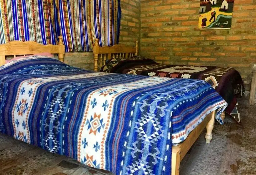 トリプルクラシックルーム, El Tio Hostal