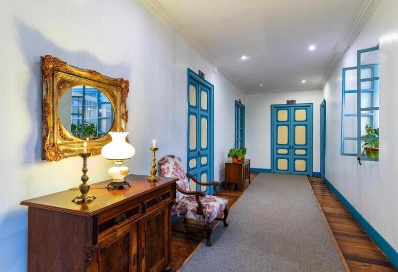 غرفة قياسية ثلاثية, Del Parque Hotel & Suites