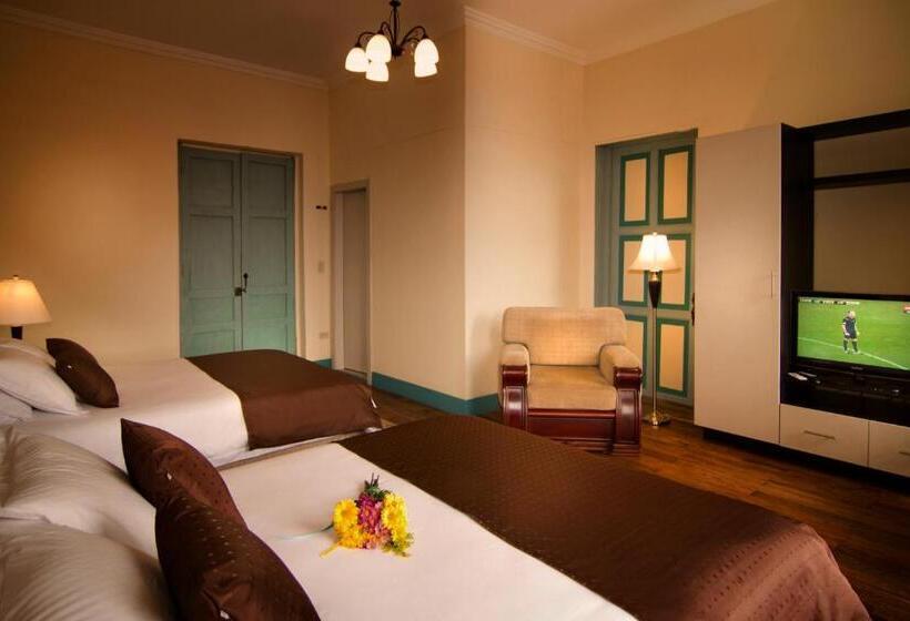 غرفة قياسية رباعية, Del Parque Hotel & Suites