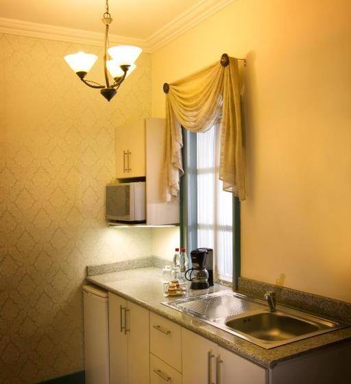 غرفة قياسية رباعية, Del Parque Hotel & Suites