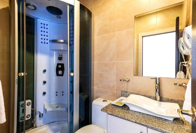 디럭스 룸, Del Parque Hotel & Suites