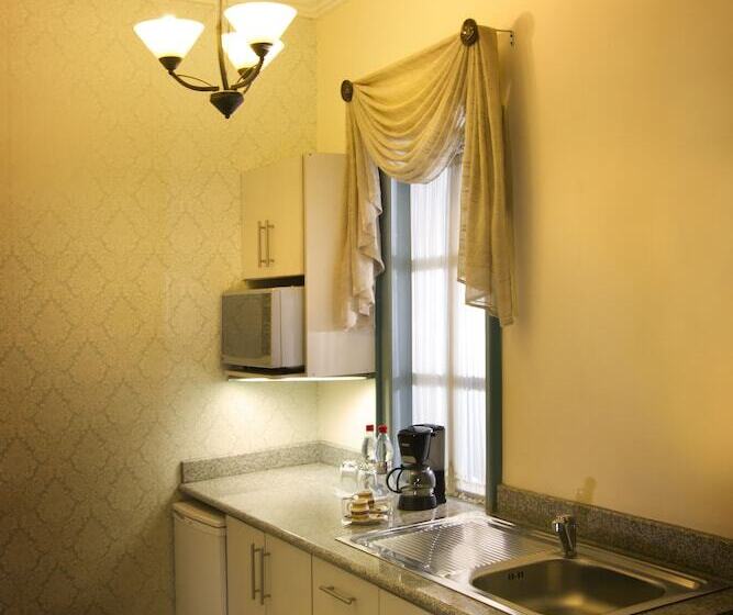 غرفة قياسية رباعية, Del Parque Hotel & Suites