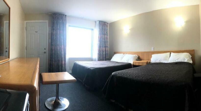 Номер Стандарт 2 Двуспальные Кровати, Guest Inn Motel