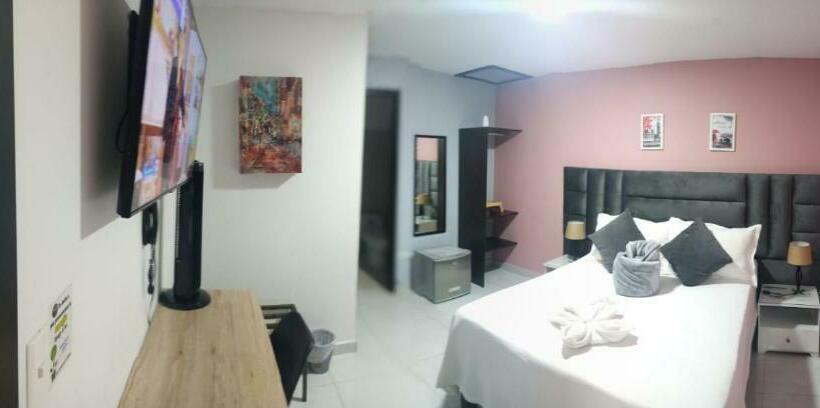 חדר סופריור, 9 25