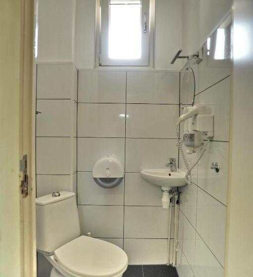 اتاق استاندارد یک نفره, Abba