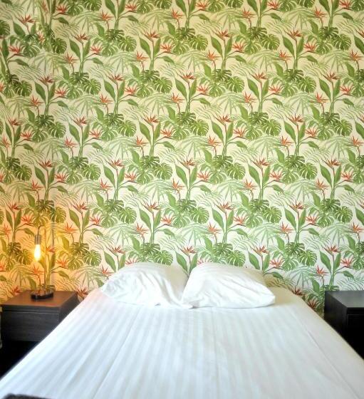 اتاق استاندارد با سرویس بهداشتی مشترک, Abba