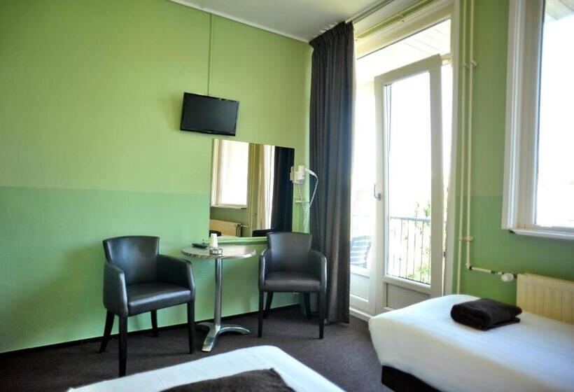 اتاق استاندارد با بالکن, Abba