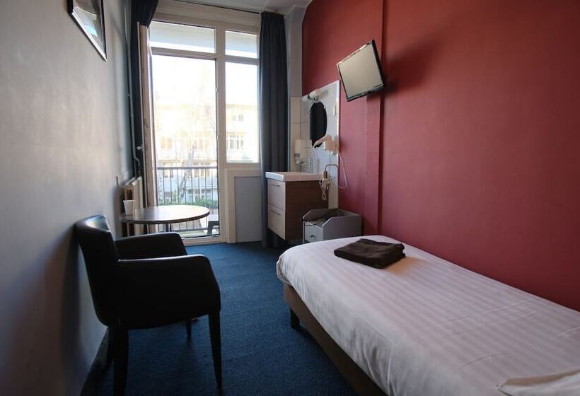 اتاق استاندارد یک تخته با سرویس بهداشتی مشترک, Abba