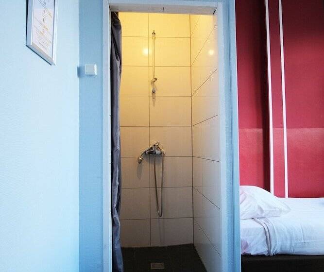 اتاق استاندارد یک تخته با بالکن, Abba