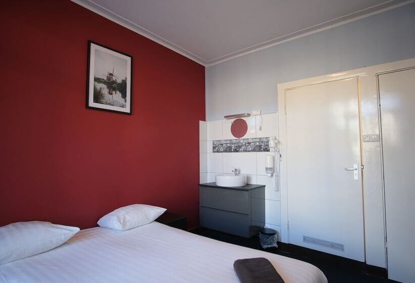 اتاق استاندارد با بالکن, Abba