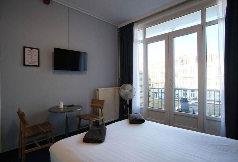 اتاق استاندارد با بالکن, Abba