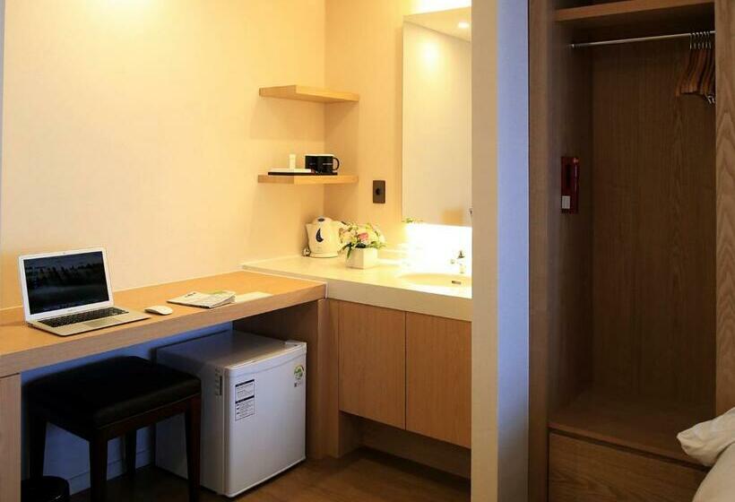 Номер Deluxe, Best Western Jeju