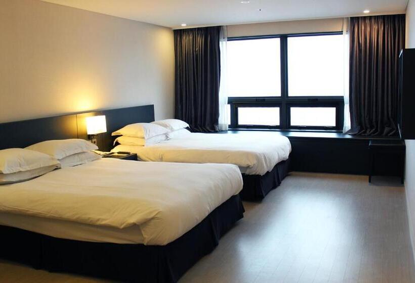 Семейный Номер Deluxe, Best Western Jeju