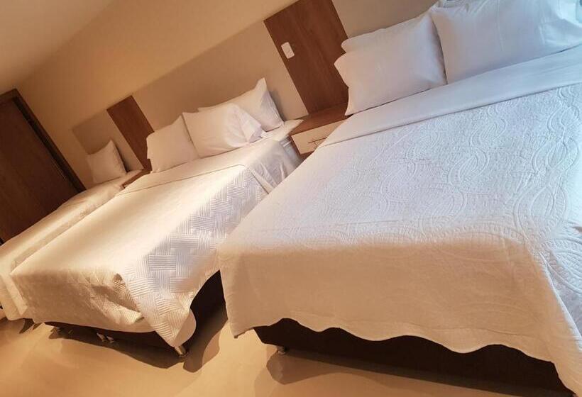 חדר משפחתי, Campestre Santa Lucia