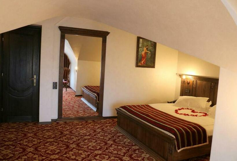 آپارتمان 1 خوابه با تراس, Castel Transilvania