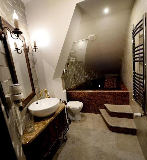 דירת חדר עם טרסה, Castel Transilvania