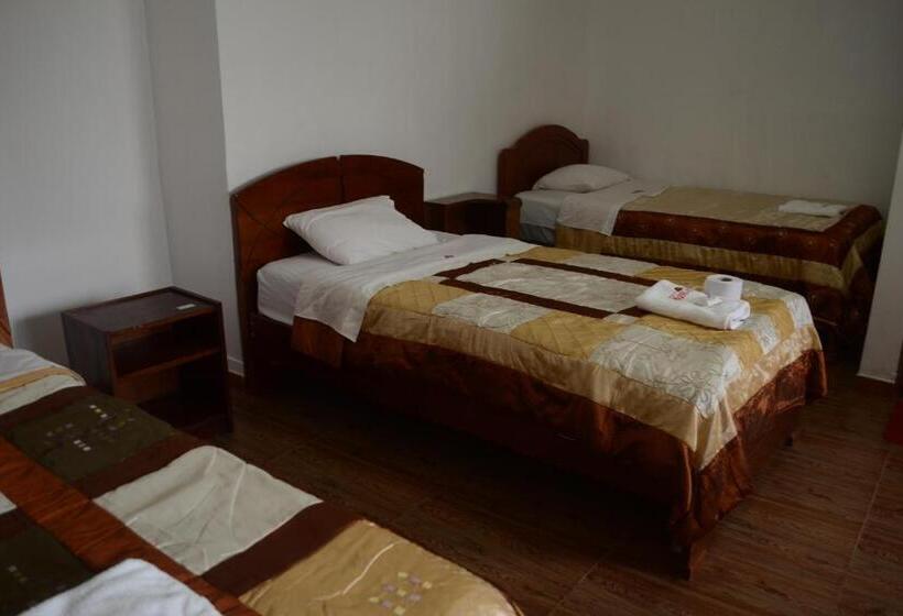 اتاق استاندارد چهارنفره با چشمانداز باغ, Kuelap