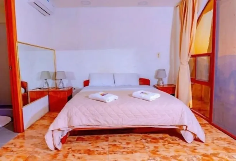 オーシャンビュースイート, Royal Galápagos Inn
