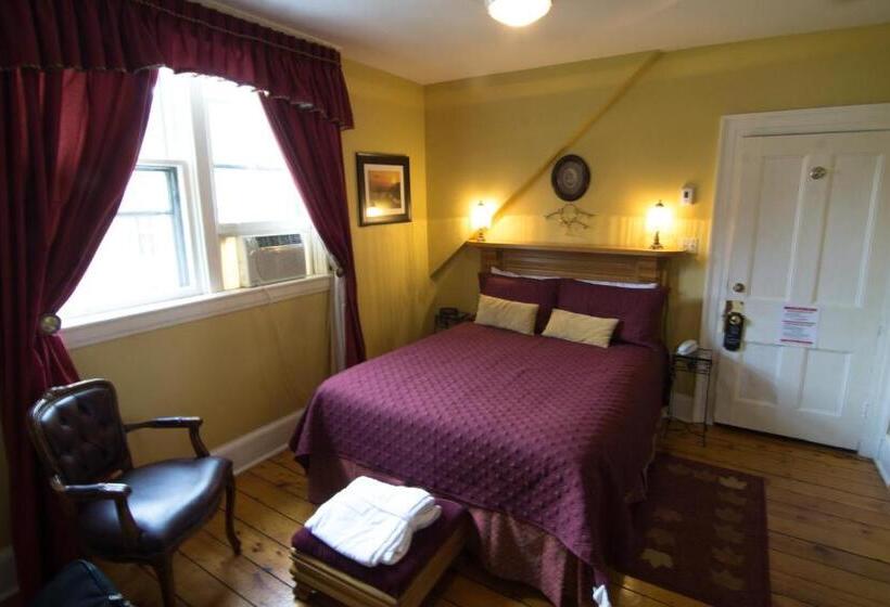 غرفة قياسية, Shipwright Inn