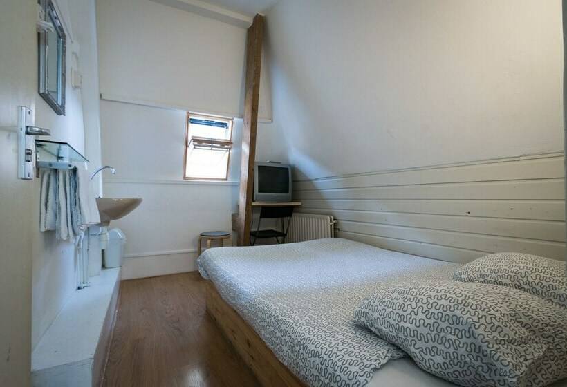 חדר סטנדרט חדר אמבטיה משותף, Stone Hostel Utrecht