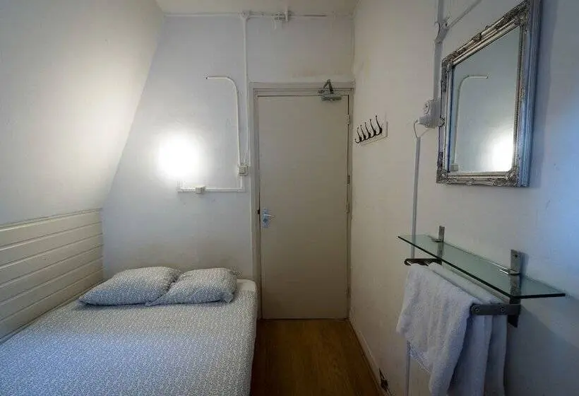 اتاق استاندارد با سرویس بهداشتی مشترک, Stone Hostel Utrecht