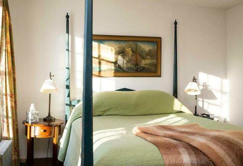 Люкс, The Old Inn On The Green