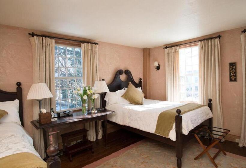 Номер Стандарт 2 Двуспальные Кровати, The Old Inn On The Green