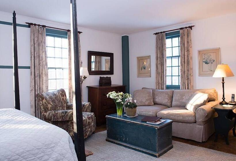 Номер Стандарт, The Old Inn On The Green