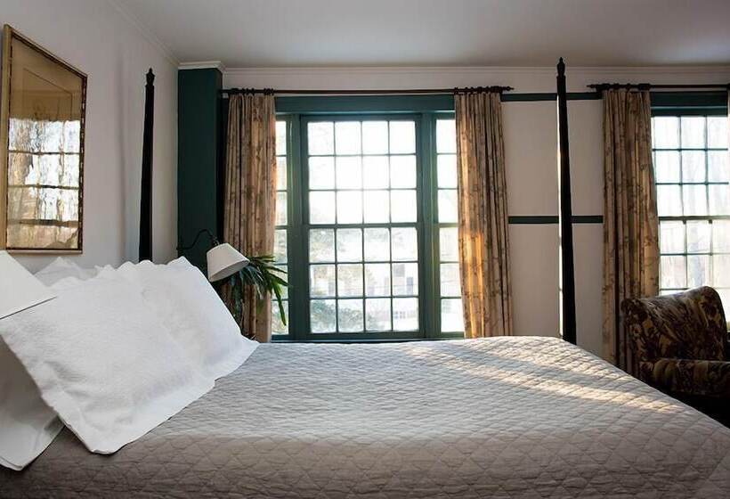 Номер Стандарт, The Old Inn On The Green